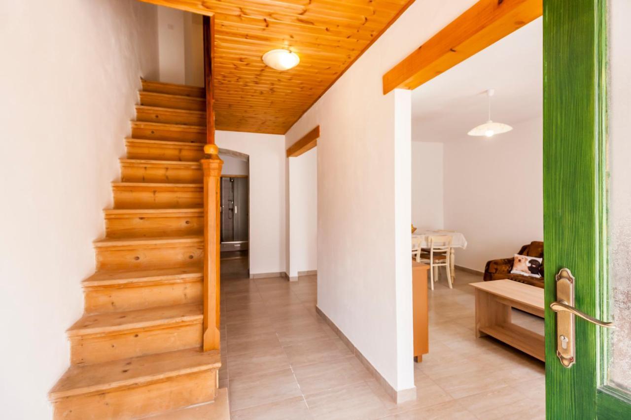 House Krizanic In Marcana, Istria, With 2 Apartments, Total 9 Guests Εξωτερικό φωτογραφία