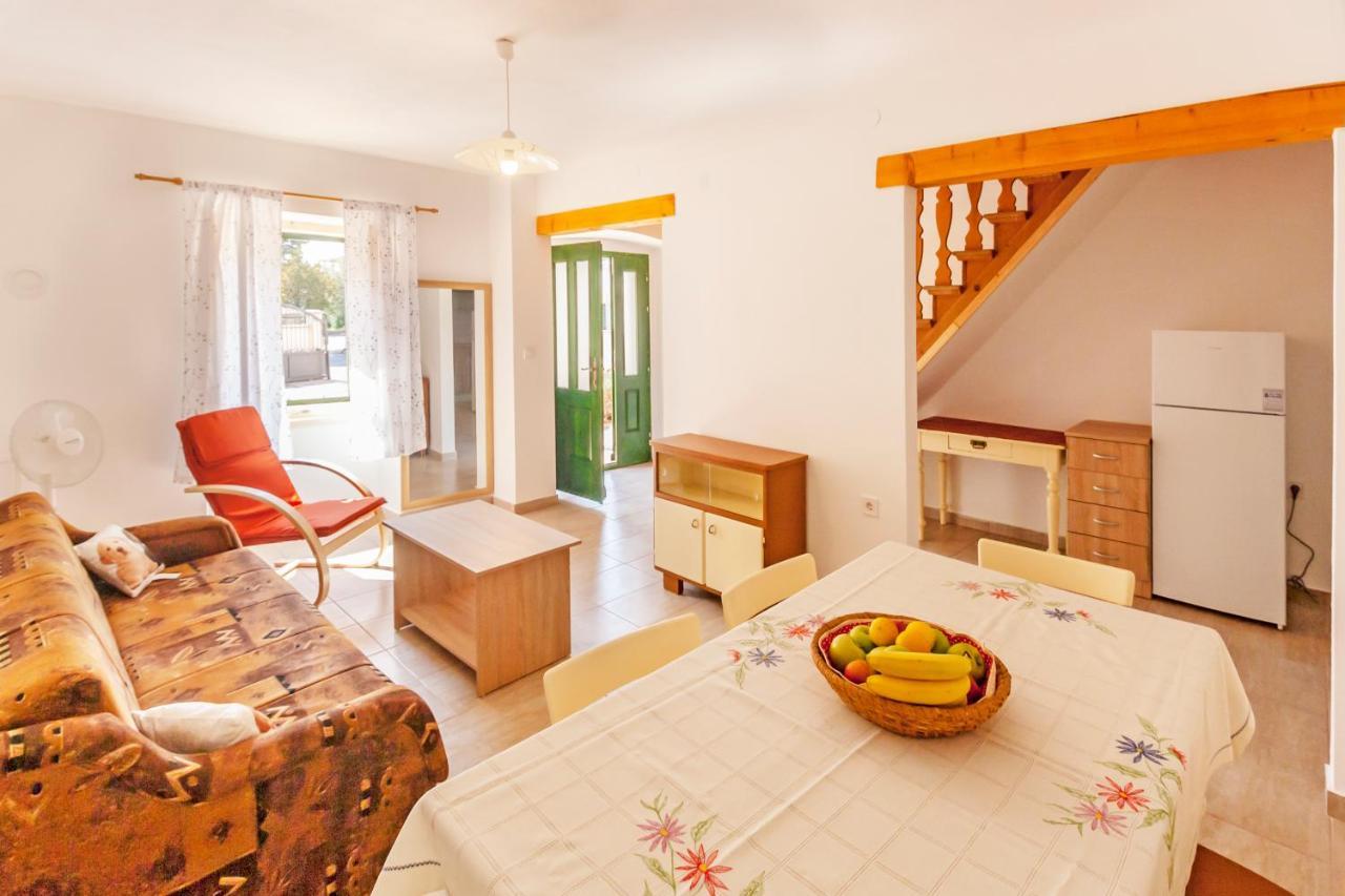 House Krizanic In Marcana, Istria, With 2 Apartments, Total 9 Guests Εξωτερικό φωτογραφία