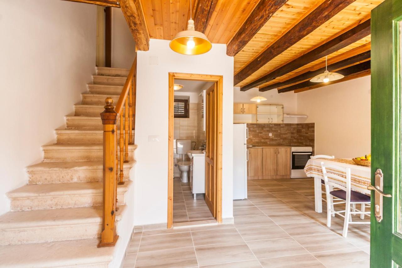 House Krizanic In Marcana, Istria, With 2 Apartments, Total 9 Guests Εξωτερικό φωτογραφία