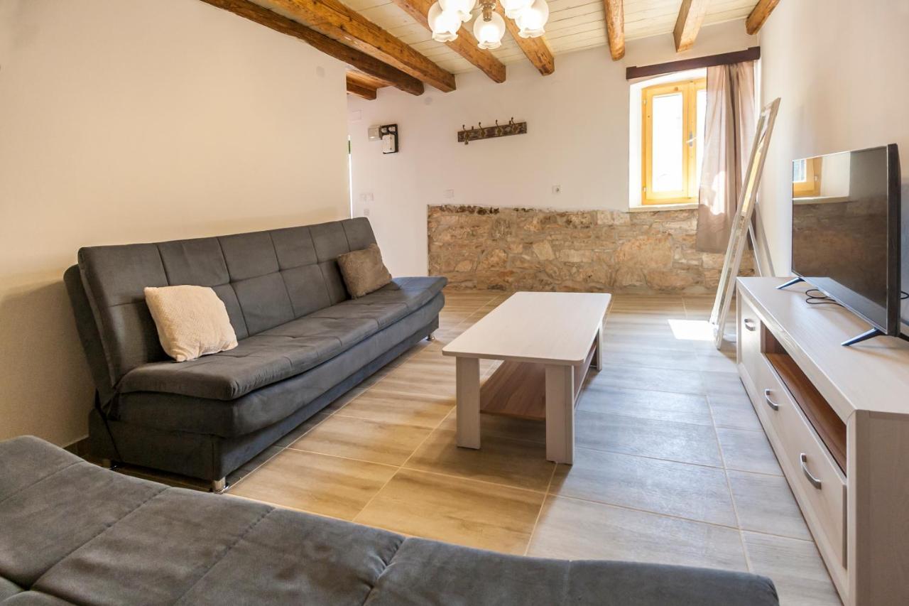 House Krizanic In Marcana, Istria, With 2 Apartments, Total 9 Guests Εξωτερικό φωτογραφία