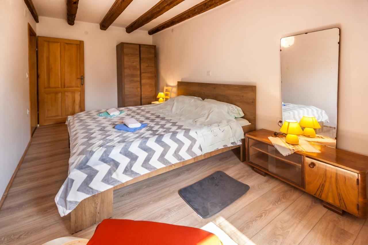 House Krizanic In Marcana, Istria, With 2 Apartments, Total 9 Guests Εξωτερικό φωτογραφία